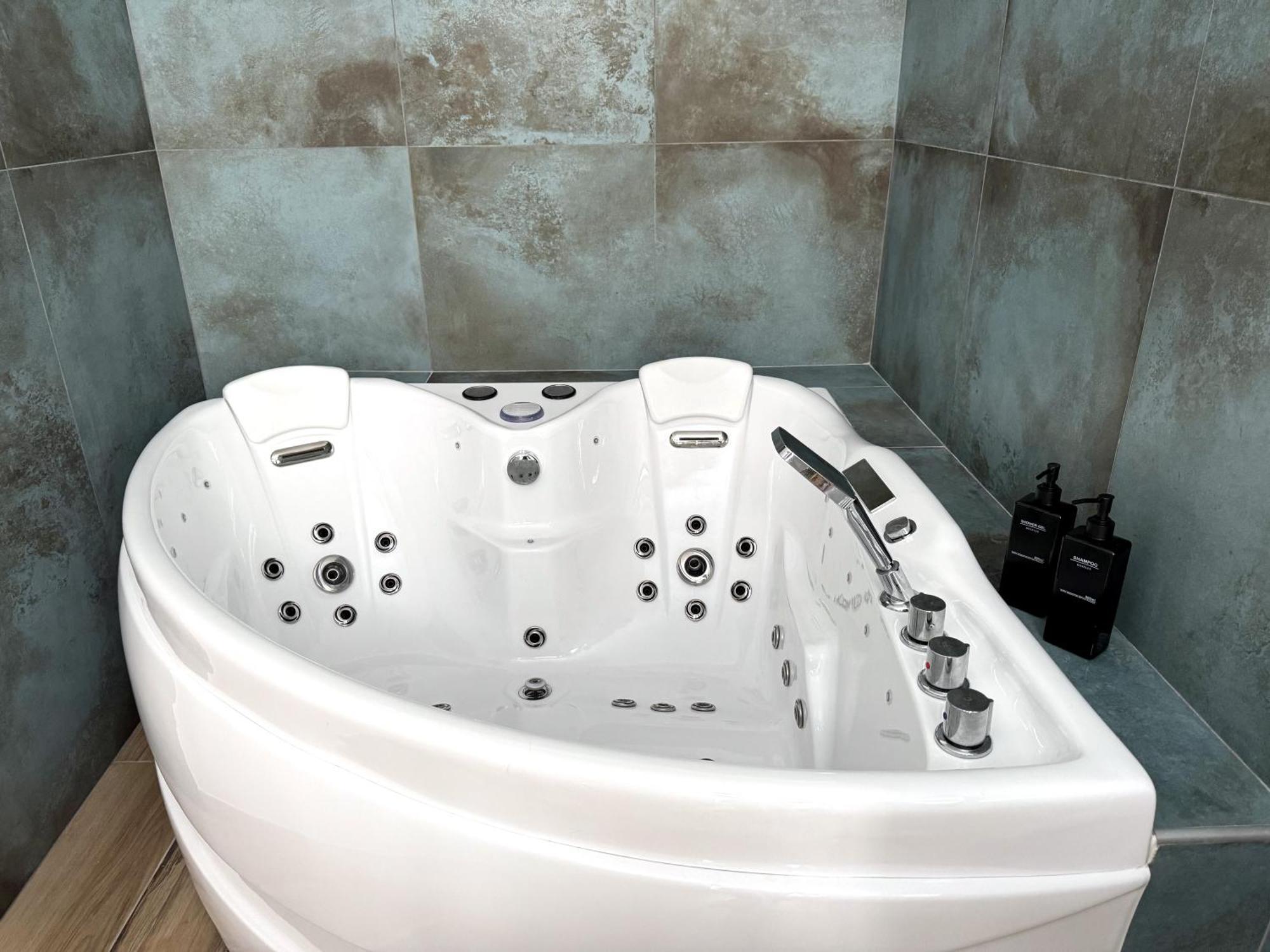 Marais Appartement 2 Chambres 2 Salles De Bain - Spa Jacuzzi ! Paris Dış mekan fotoğraf